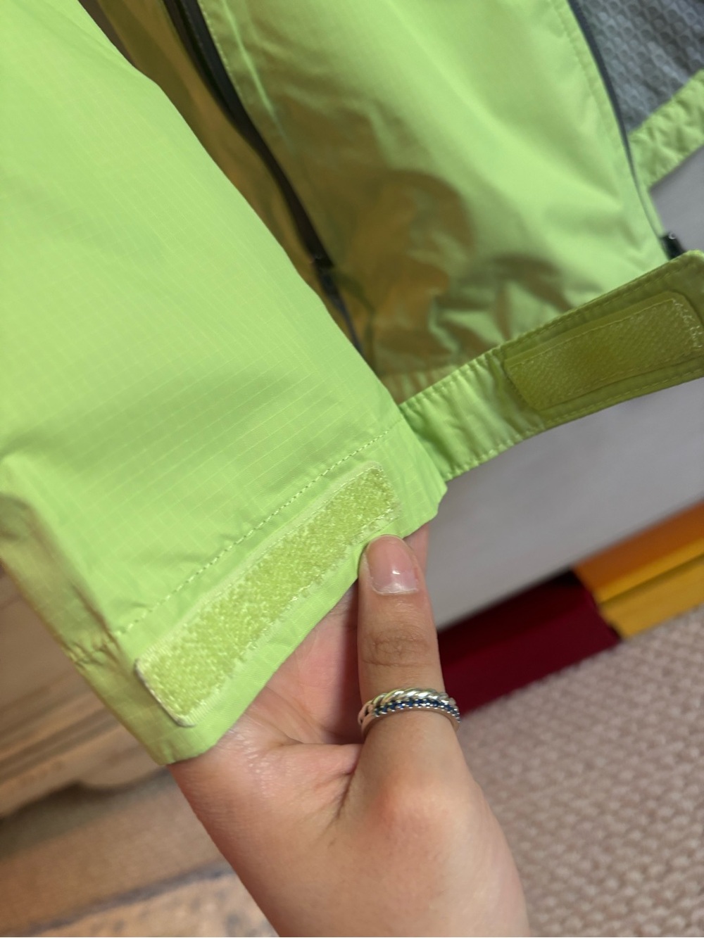 The North Face Lime Green Women's Hooded Jacket - Picture 9 of 14